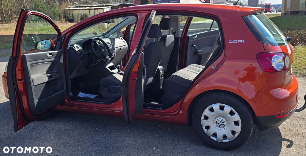 Volkswagen Golf Plus 1.9 TDI DSG Goal - 18