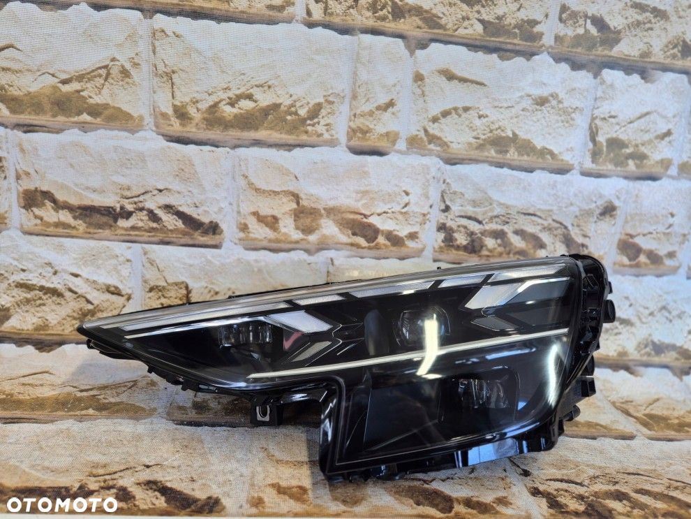 audi q8 24\'\' lift matrix led 4m8941039 lewa lampa europa - 2