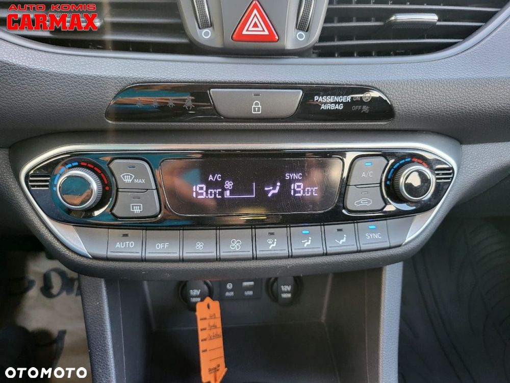Hyundai i30 - 21