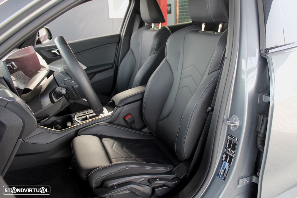 BMW 118 d Pack Desportivo M - 7