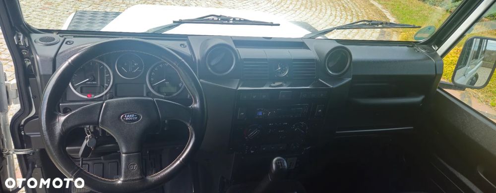Land Rover Defender 2.2 TD4 SE - 9