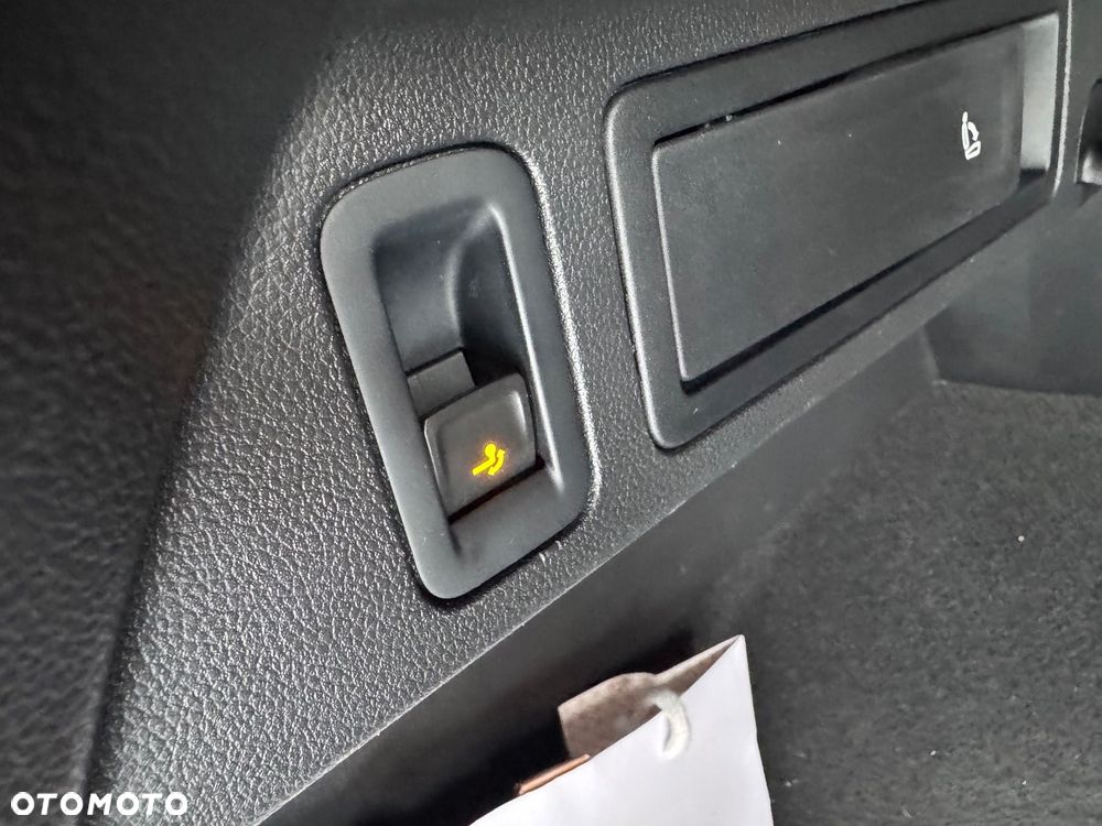 Volkswagen Tiguan 2.0 TDI SCR DSG IQ.DRIVE - 23