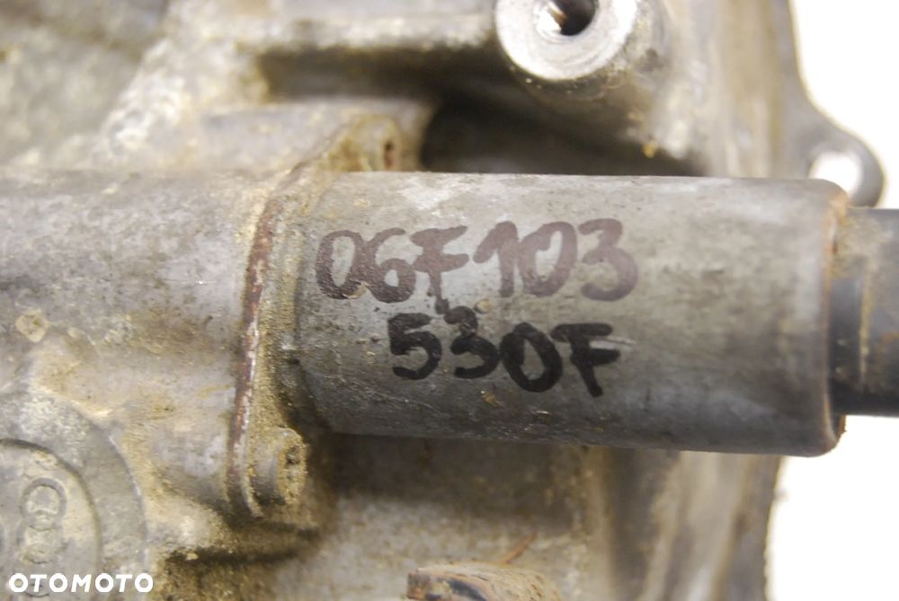 OBUDOWA POMPY VACUM 06F103530F 2.0 FSI VW TOURAN I AUDI SEAT SKODA 06D121026J - 3