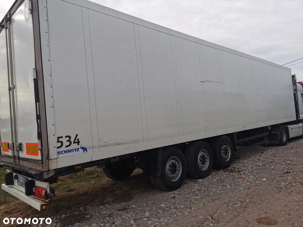 Schmitz Cargobull SKO24 - 2