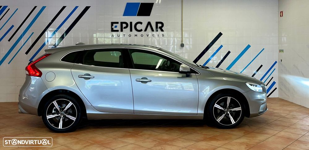 Volvo V40 2.0 D2 R-Design Momentum - 9