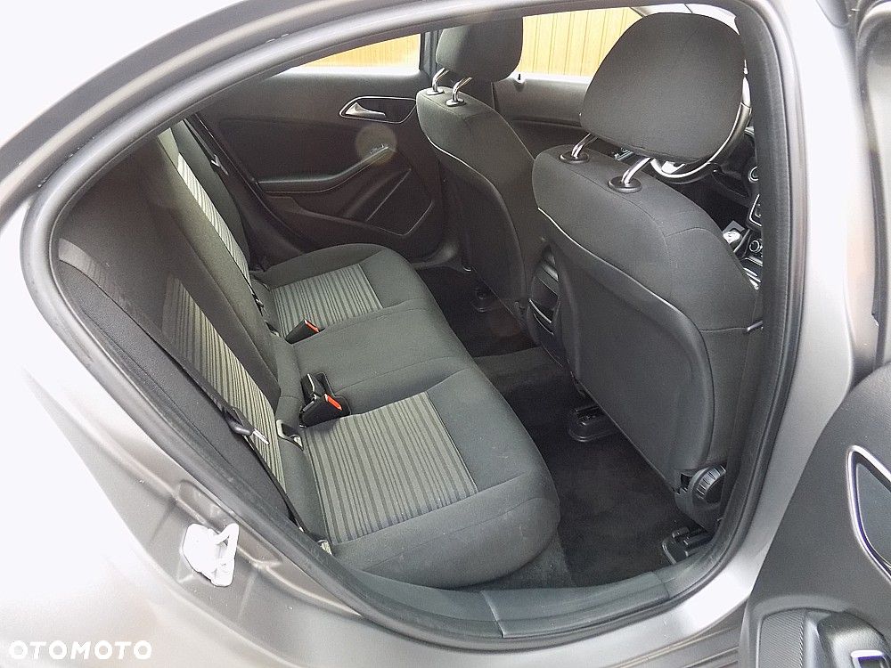 Mercedes-Benz Klasa A 180 CDI (BlueEFFICIENCY) Style - 7