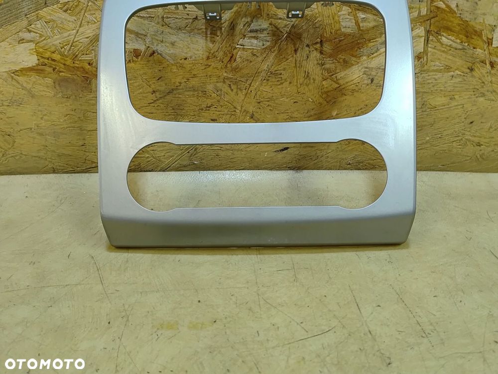 FOCUS MK2 LIFT RAMKA RADIA KONSOLI - 3