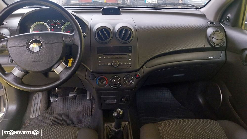Chevrolet Aveo 1.2 LT - 16