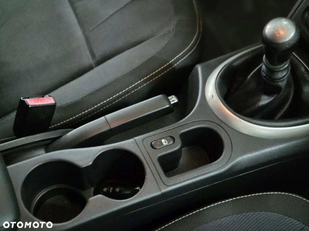 Nissan Qashqai 1.5 dCi DPF acenta - 23