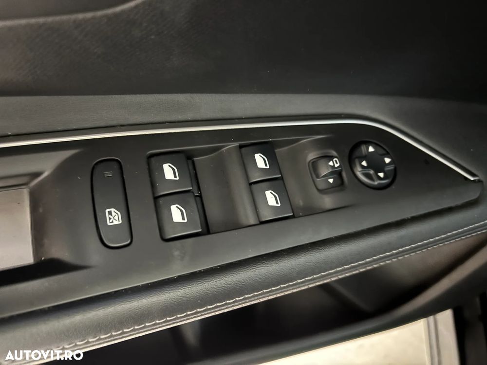 Peugeot 3008 BlueHDi 130 Stop & Start EAT8 Allure - 22