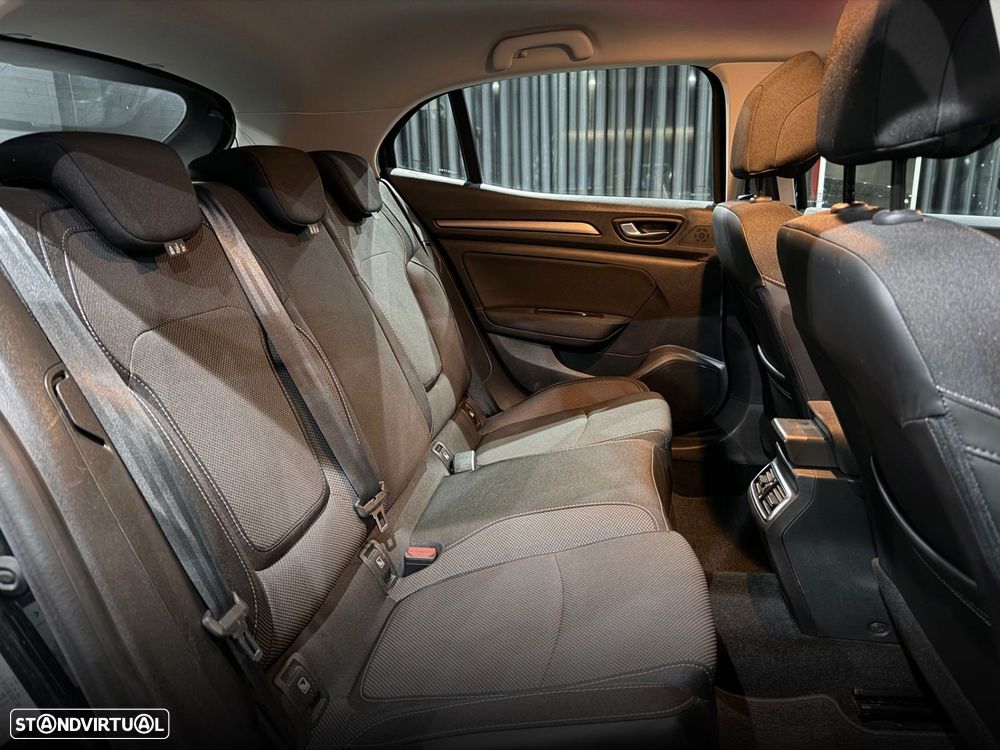 Renault Mégane 1.5 Blue dCi Intens - 32