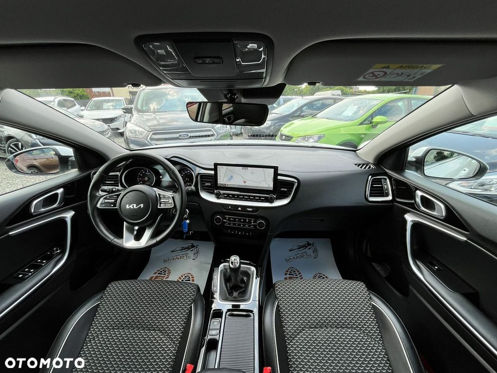 Kia XCeed 1.5 T-GDI M - 10
