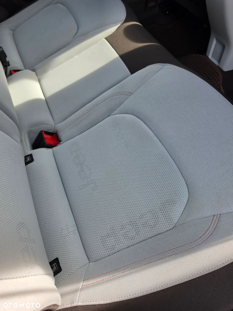 Jeep Renegade 2015 photo 4