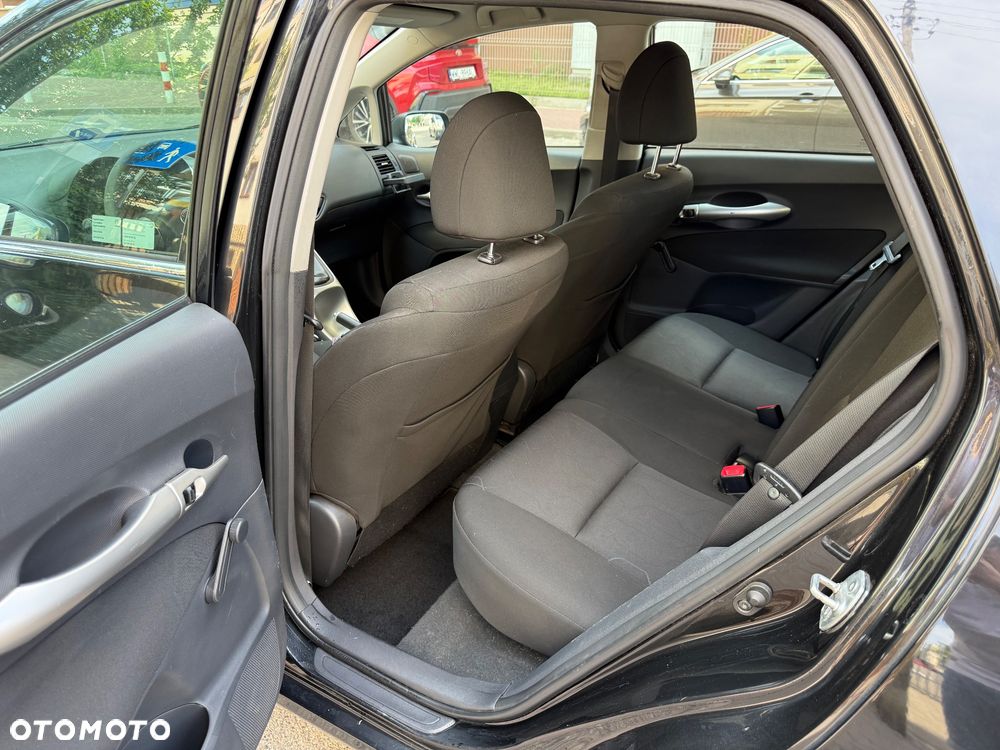 Toyota Auris 1.4 D-4D Life - 10