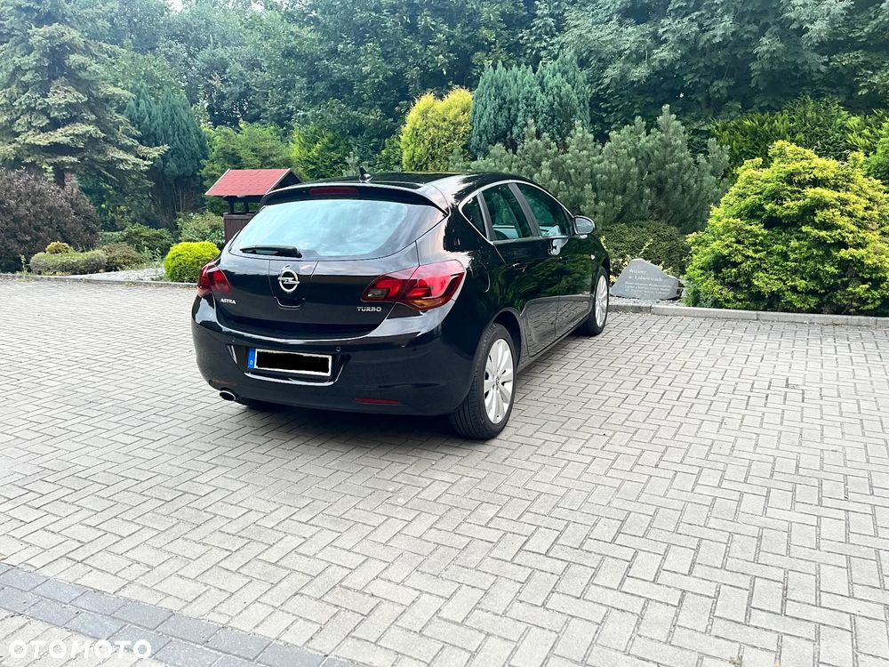 Opel Astra 1.4 Turbo Cosmo - 9