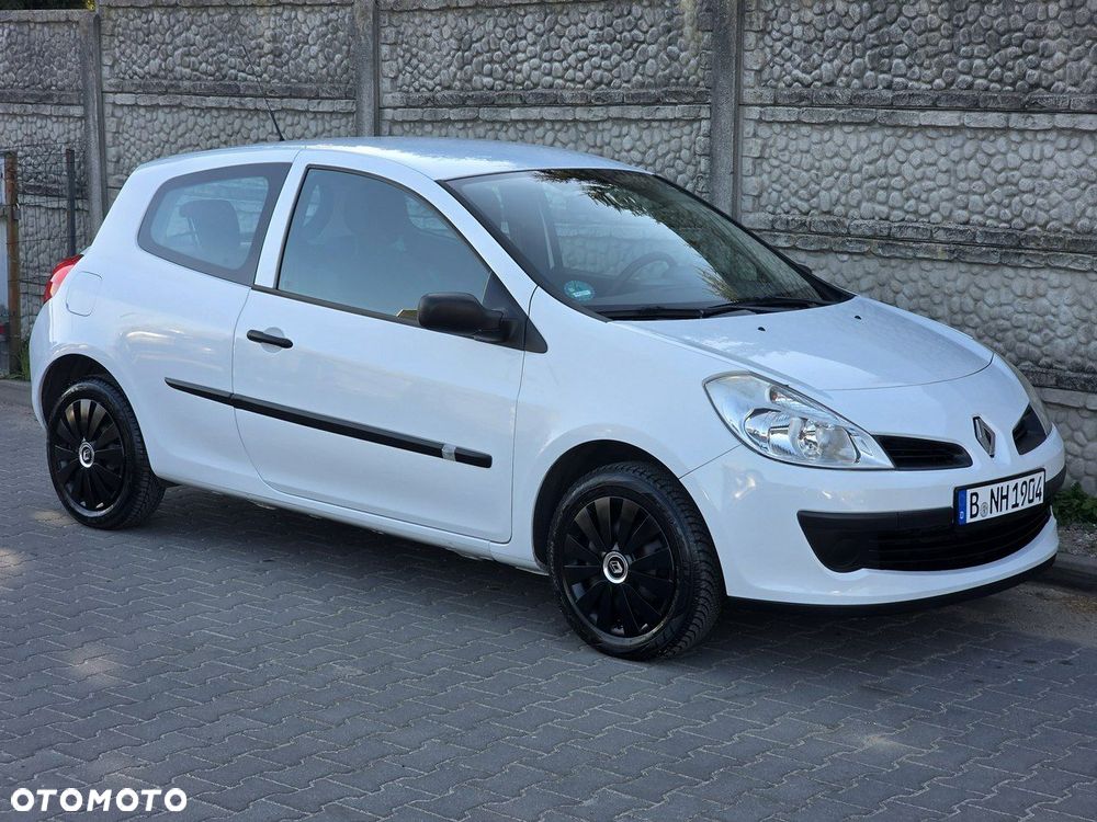 Renault Clio 1.2 16V Authentique - 3
