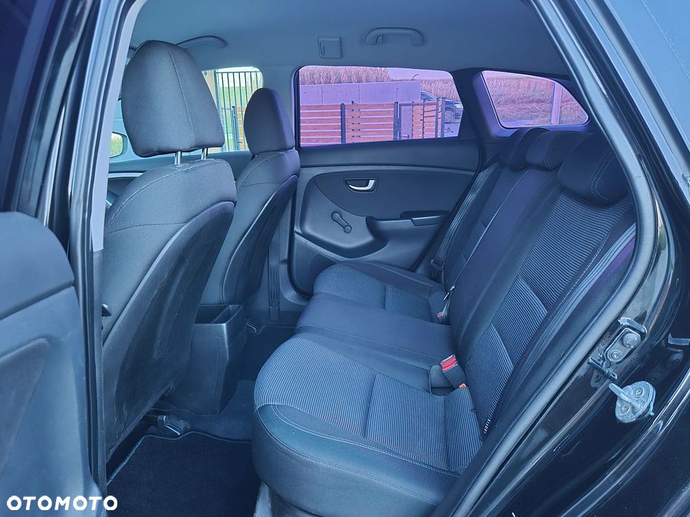 Hyundai i30 1.4 Premium - 11