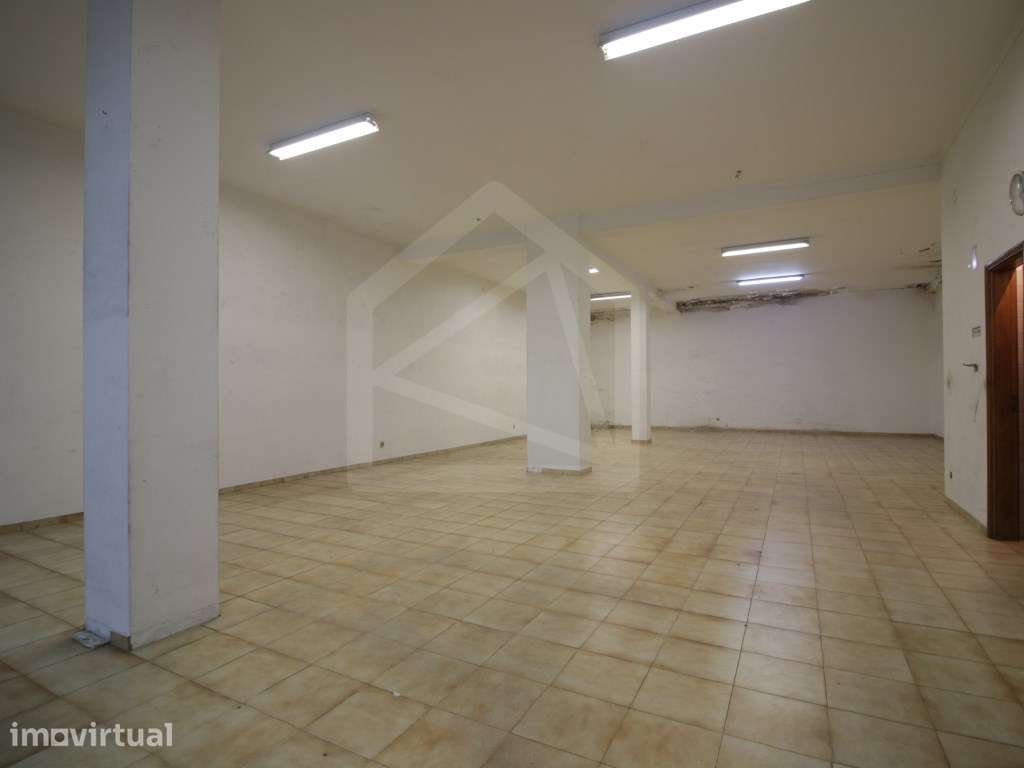 Loja em São João da Madeira - Grande imagem: 2/11
