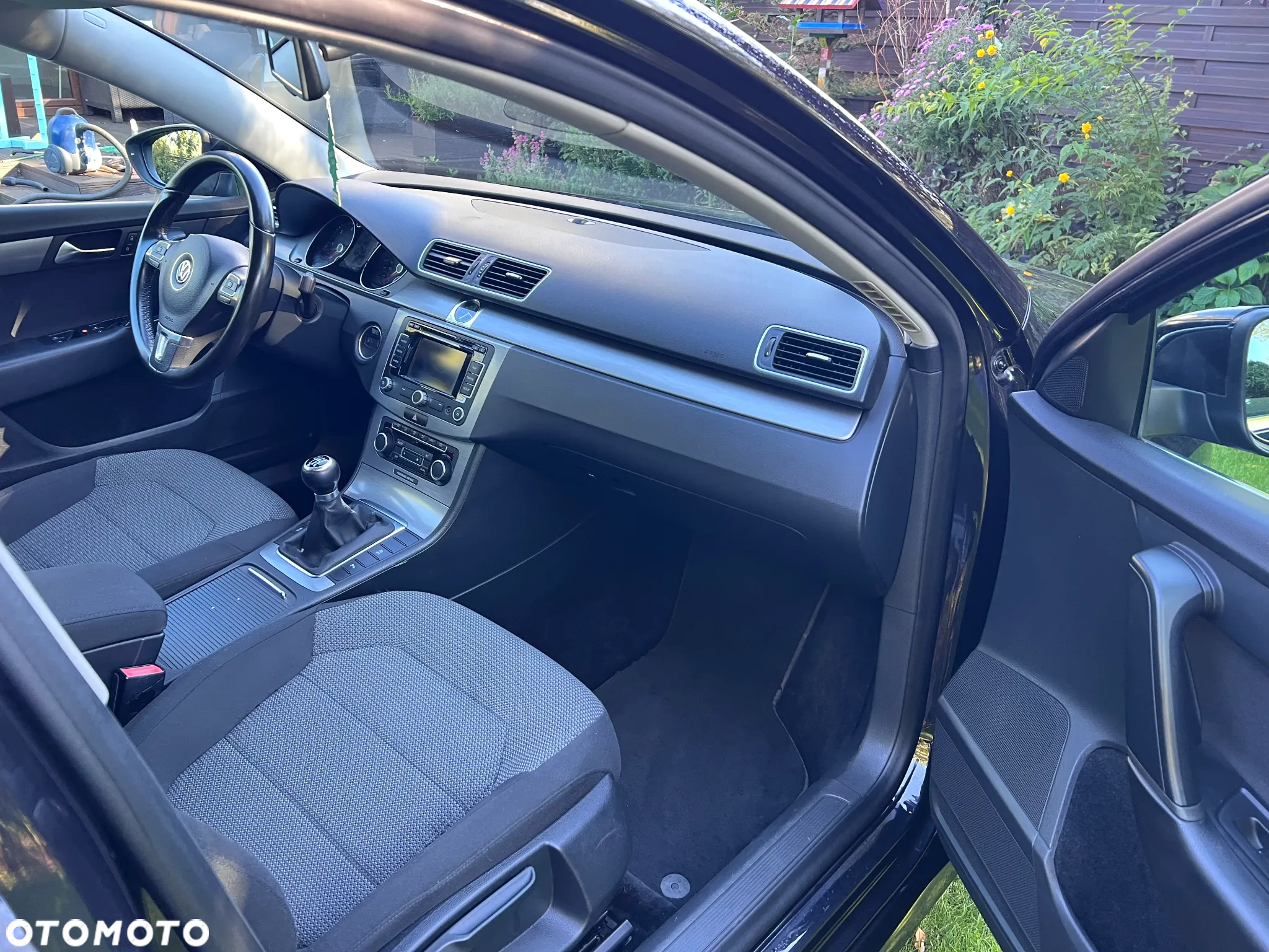 Volkswagen Passat 2.0 TDI Comfortline - 11