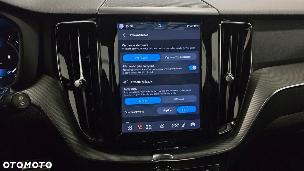 Volvo XC 60 B4 D Plus Dark - 29