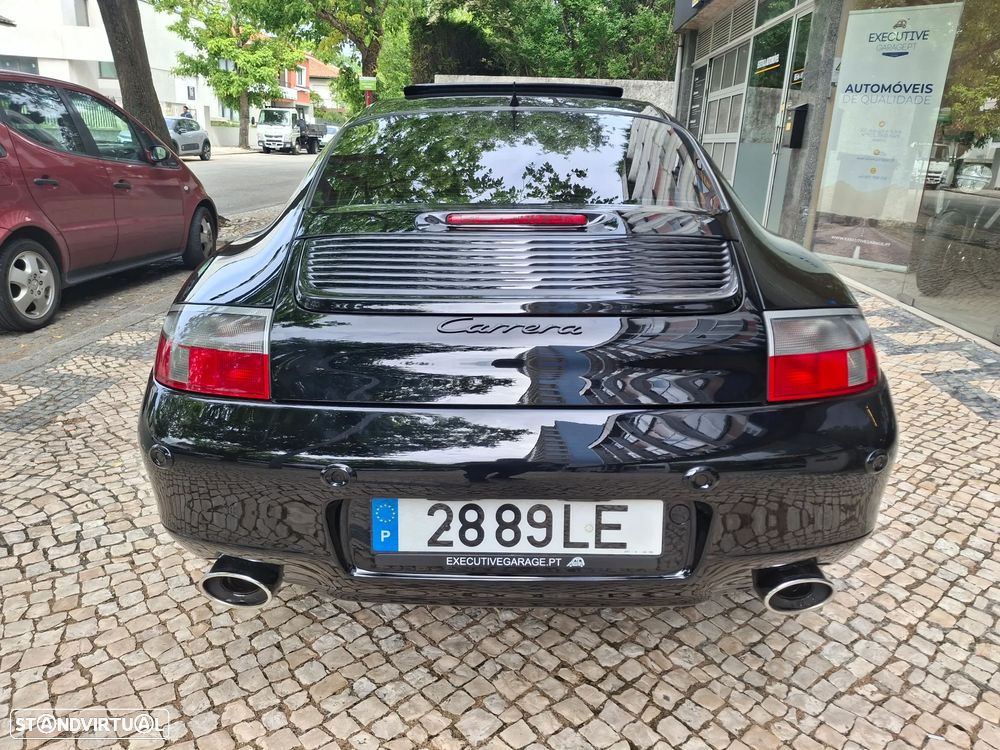 Porsche 911 (996) Carrera Coupé - 5