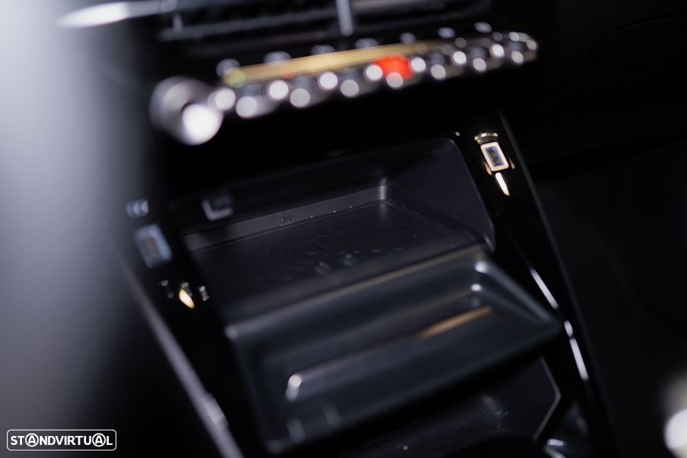 Peugeot 208 1.2 PureTech GT Line - 44