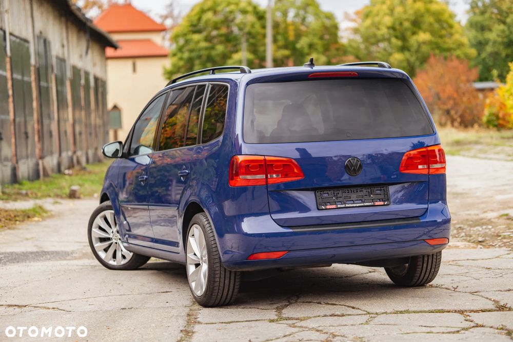 Volkswagen Touran 1.6 TDI DPF BlueMotion Technology DSG Comfortline - 14
