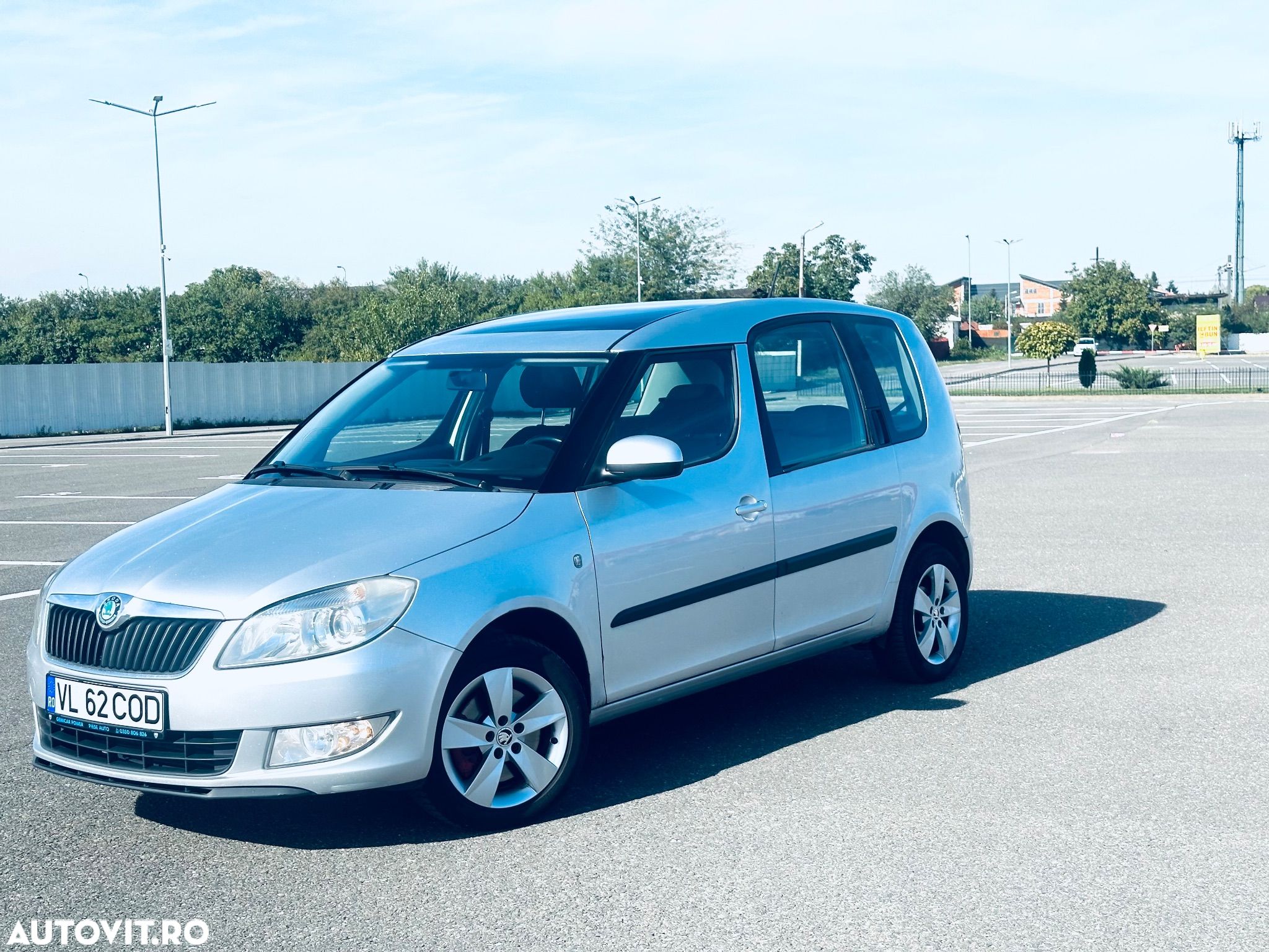 Skoda Roomster 1.6 TDI Elegance - 1
