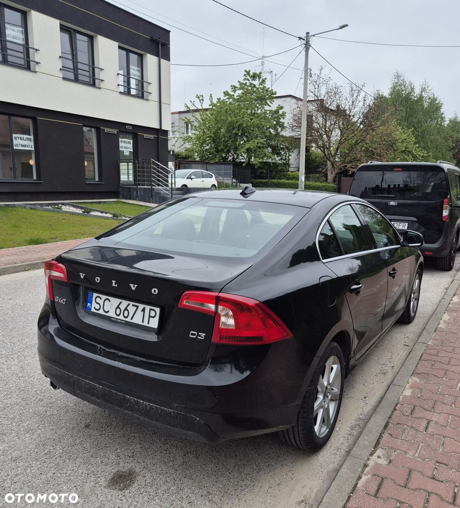 Volvo S60 D3 Momentum - 4