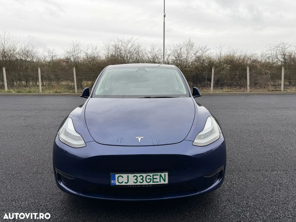 Tesla Model Y AWD Performance - 5