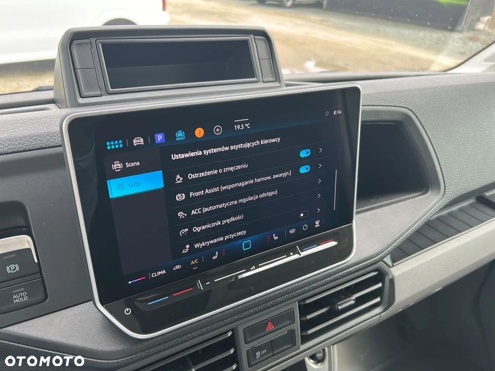 Volkswagen Crafter KONTENER+WINDA/AUTOMAT/35 Podwozie z pojedynczą kabiną 2,0 l 163 KM manual r. o.: 4490 mm - 25