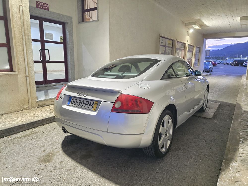 Audi TT Coupé 1.8 T - 2