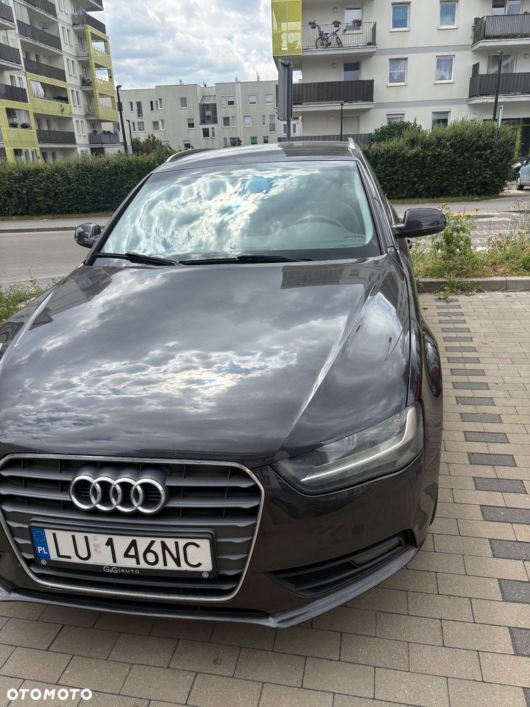 Audi A4 Avant 2012 photo 3