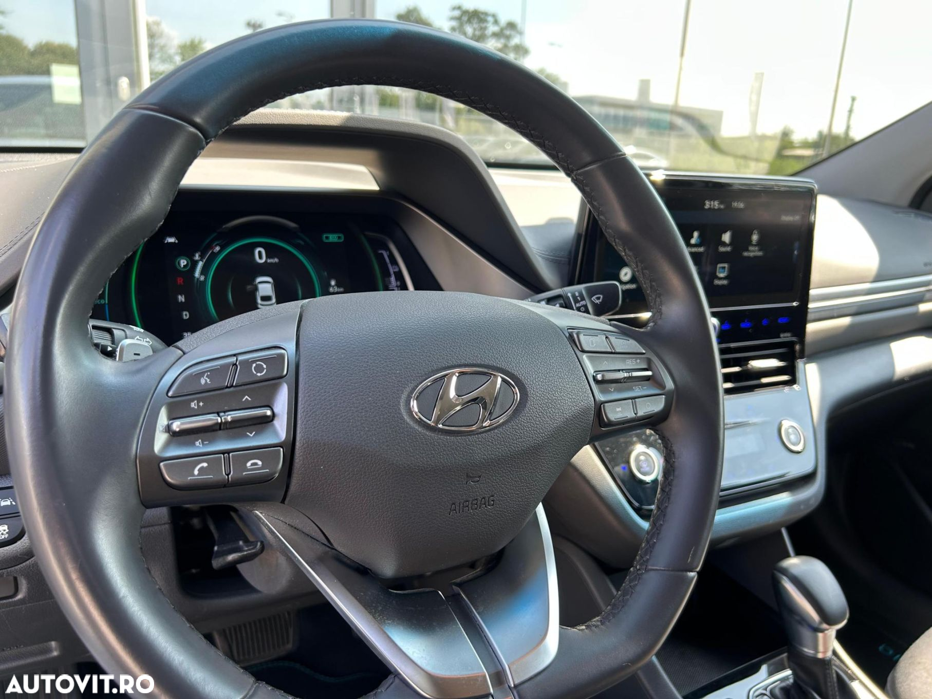 Hyundai IONIQ Hybrid 1.6 GDI - 19