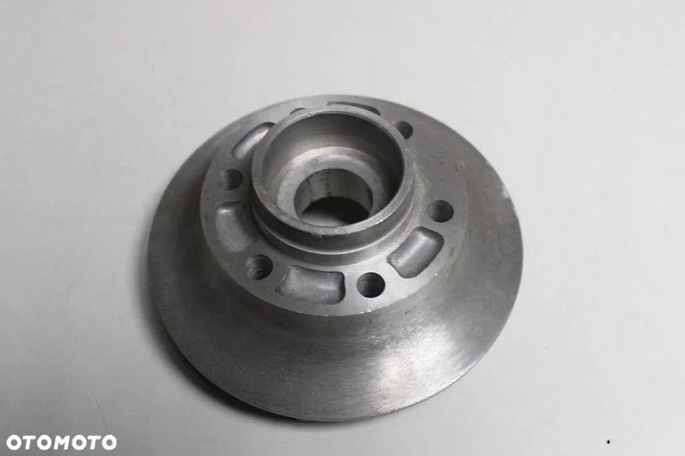 Zabierak koła Suzuki GS300 GS450 - 2