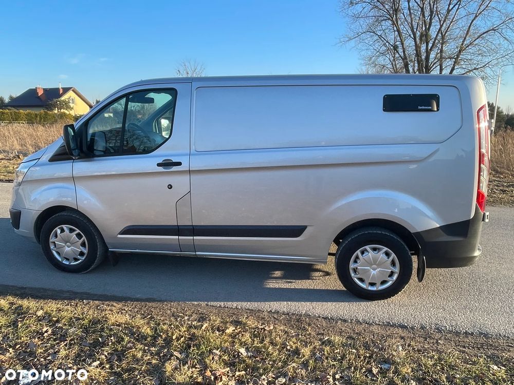Ford TRANSIT CUSTOM - 2