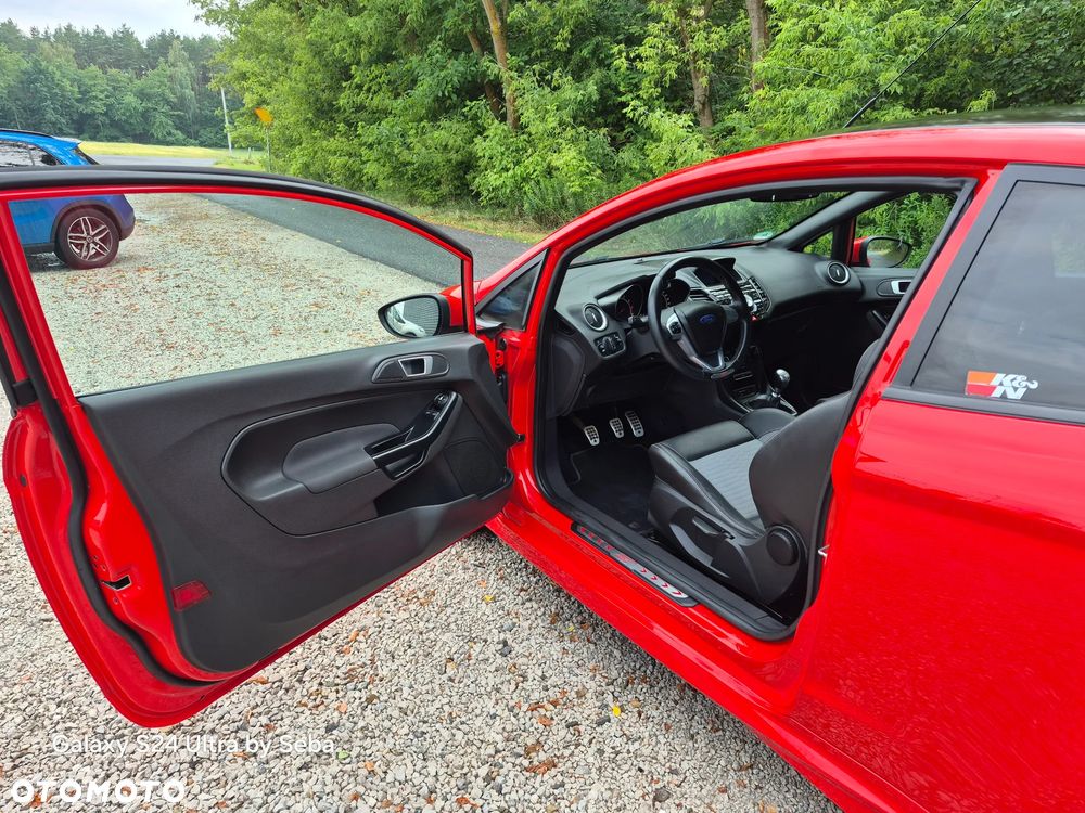 Ford Fiesta 1.6 EcoBoost mit Leder-Sport-Paket ST - 12