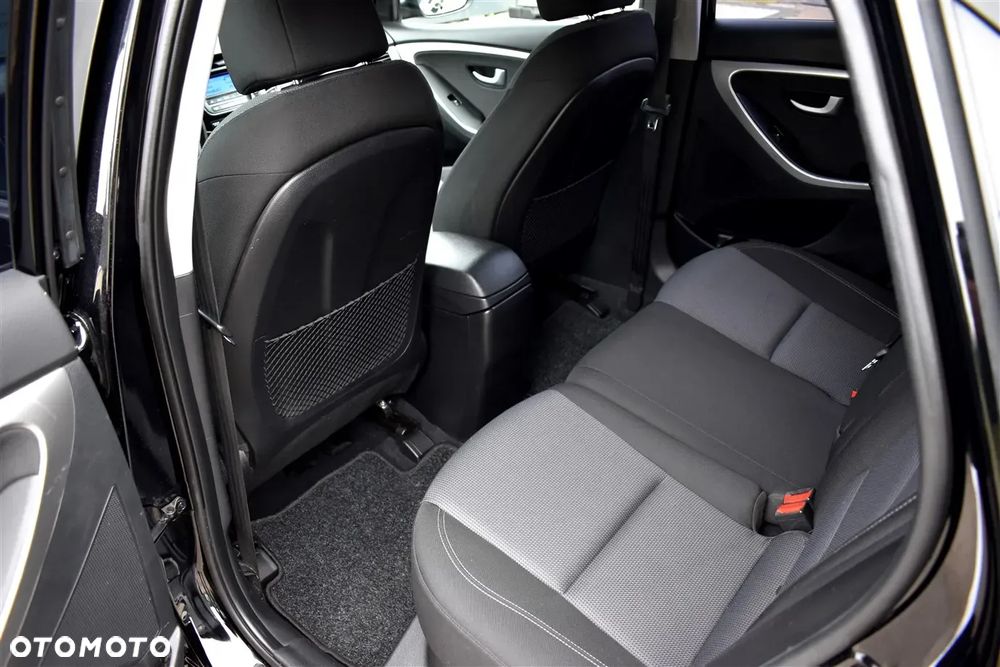 Hyundai i30 1.4 Trend - 21