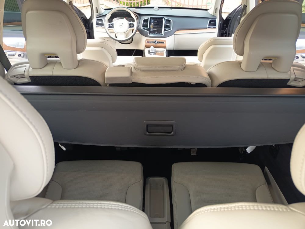 Volvo XC 90 - 8
