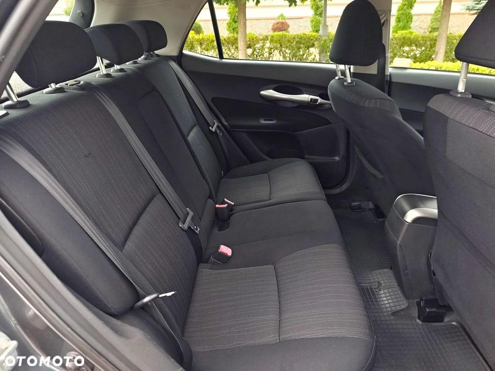 Toyota Auris 1.6 VVT-i Sol - 10