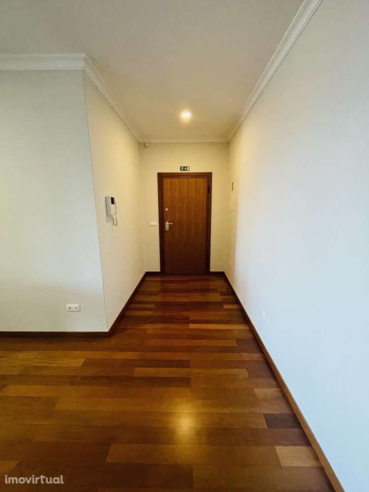 Apartamento T3 com sótão - Grande imagem: 5/13