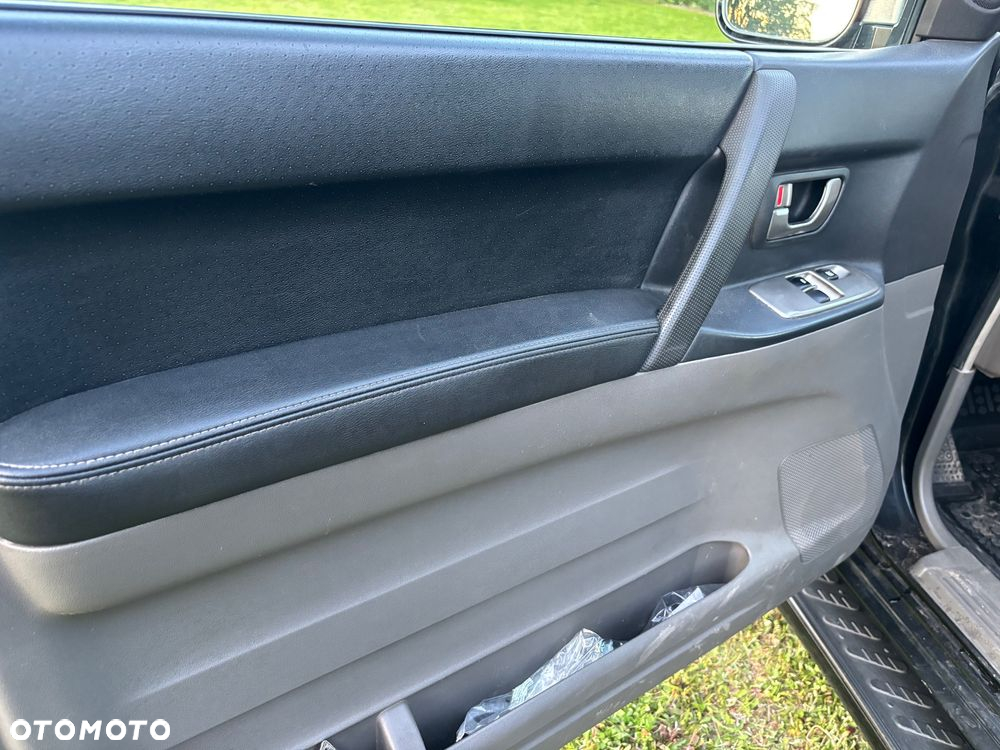 Mitsubishi Pajero 3.2 DID 5os (lea) - 18