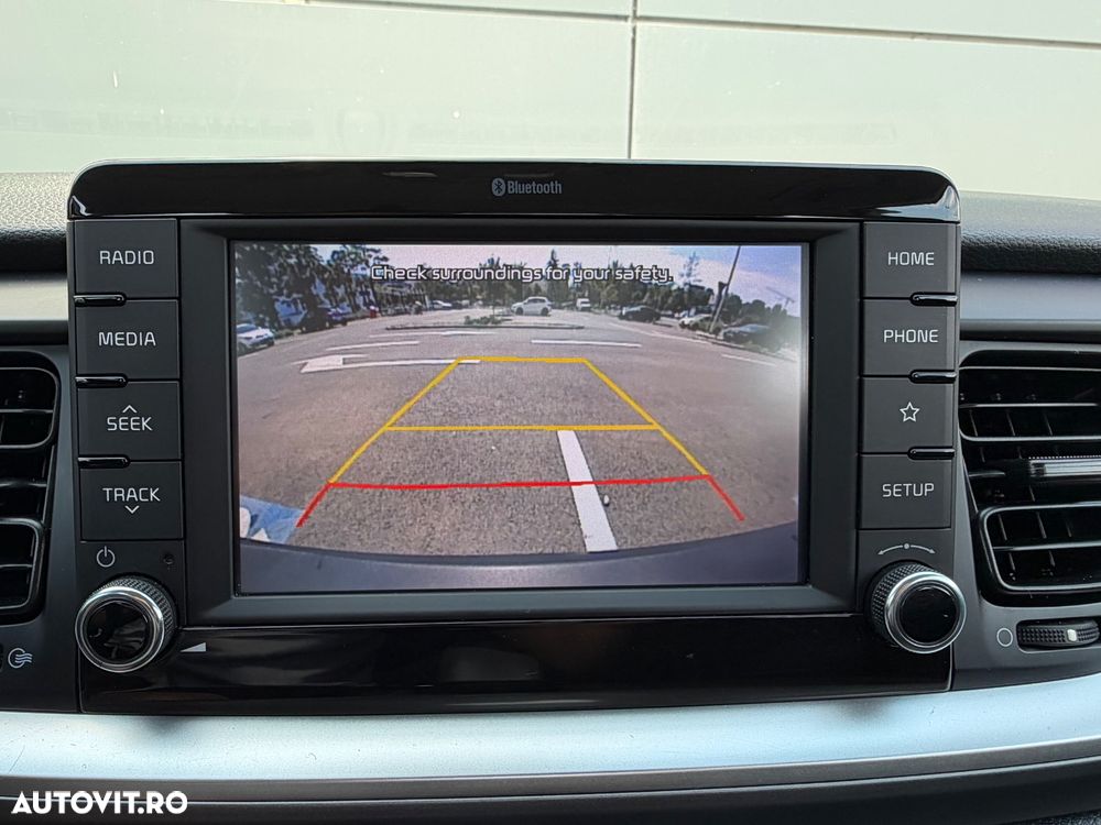 Kia Stonic 1.6 DSL Urban - 9