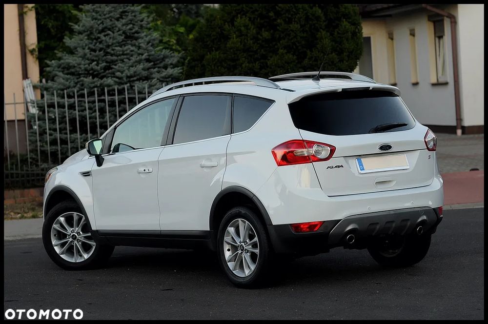 Ford Kuga 2.0 TDCi Titanium - 4