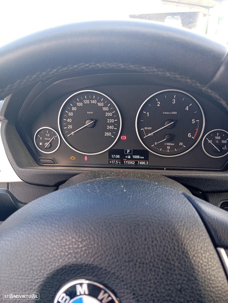 BMW 318 d Navigation Sport Auto - 9