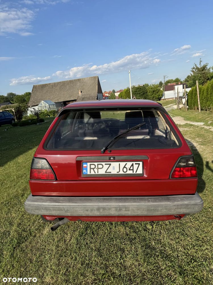 Volkswagen Golf - 6