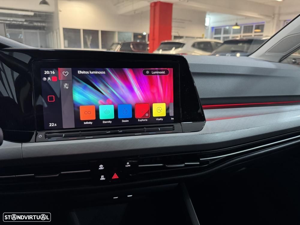 VW Golf 1.0 TSI Life - 31