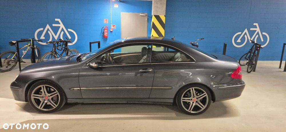 Mercedes-Benz CLK 280 7G-TRONIC Avantgarde - 7