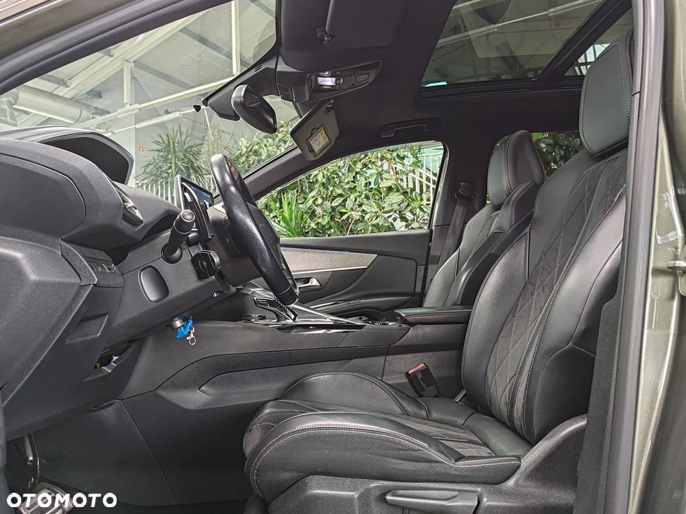 Peugeot 5008 2.0 BlueHDI GT S&S EAT8 - 26