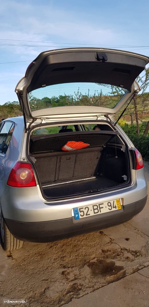 VW Golf 1.9 TDi DPF Comfortline - 6